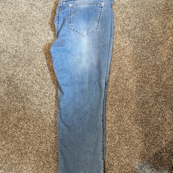 Capri - Picture 5 of 7